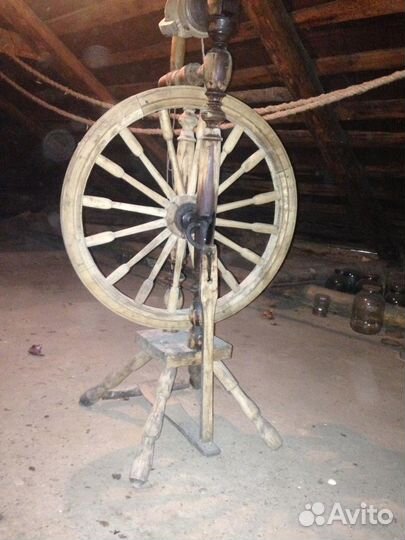 Прялка деревянная старинная