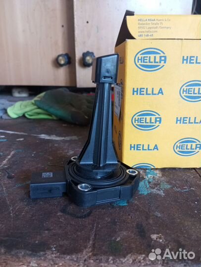 Датчик уровня масла halla на hyundai ах 35