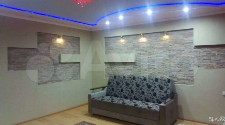 2-к. квартира, 52 м², 4/4 эт.