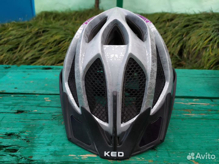 Велошлемы KED (Германия) и kingbike (Китай)