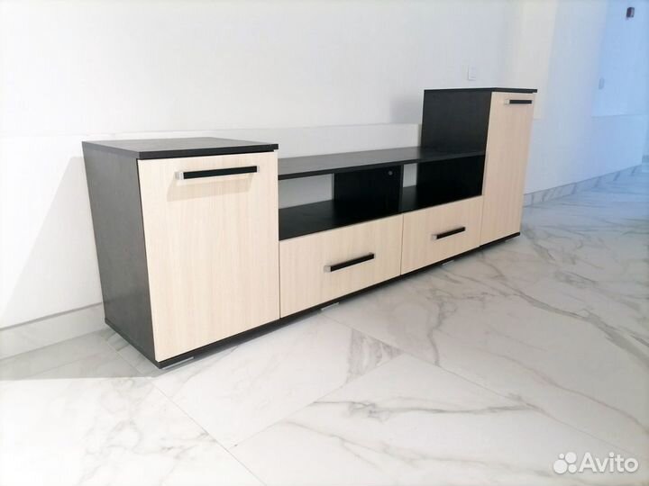Тумба под телевизор