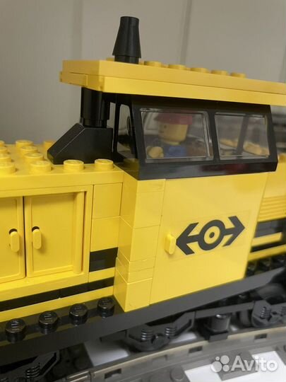 Поезд Lego 4564 Freight Rail Runner 9V 1995 года