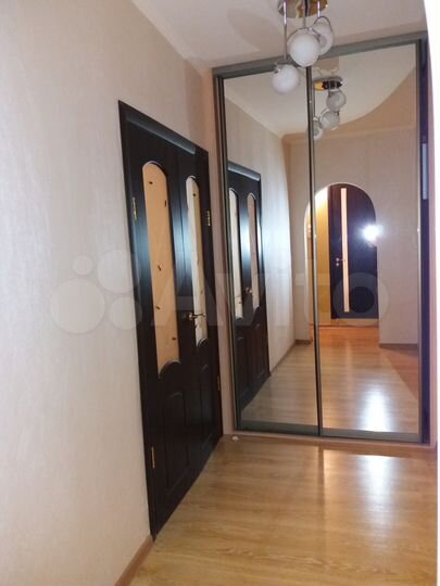 2-к. квартира, 60 м², 4/10 эт.