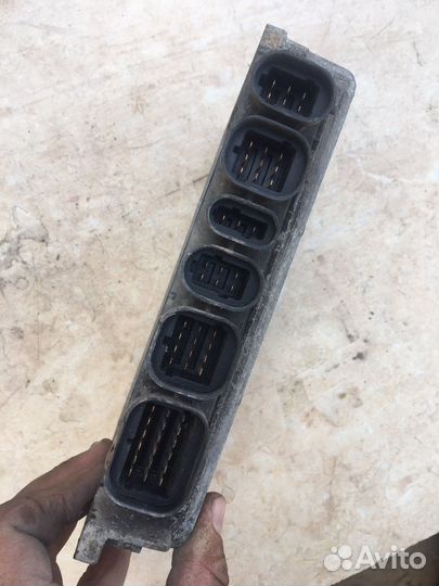 Блок управления (эбу) renault safrane S101200041D