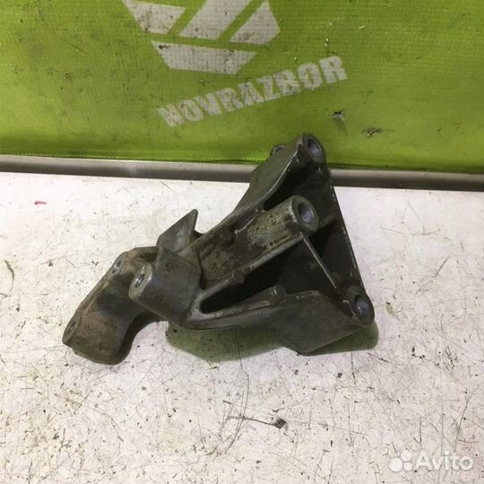 Кронштейн кпп Опель Вектра Б