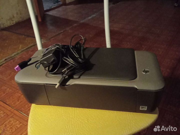 Цветной принтер hp deskjef 1000