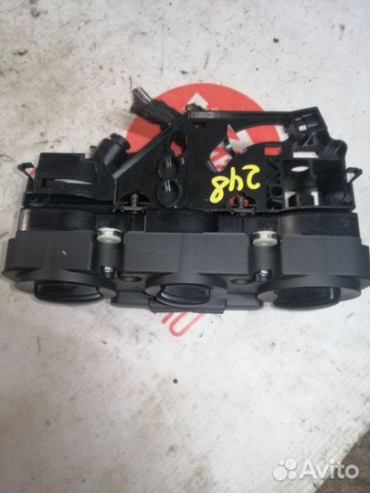 Блок управления климат-контролем Volkswagen Touran