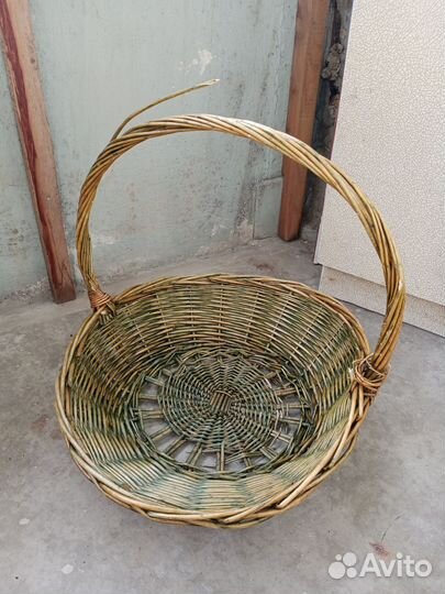 Корзина плетеная большая