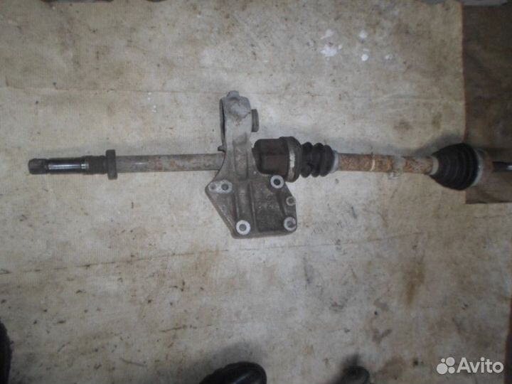 Привод передний правый 1.8 МКПП Ford Focus 2 2005