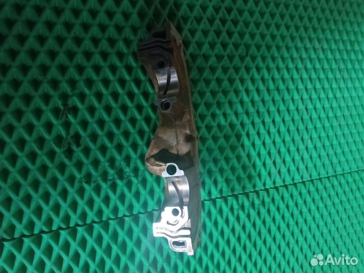 Бугель распредвала Nissan Maxima A33