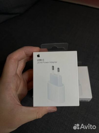 Блок питания для iPhone 20w вход type C новый
