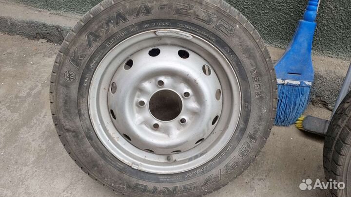 Michelin X-Ice 215/60 R16