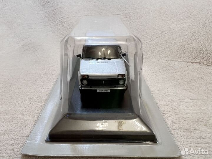 LADA 4x4 с журналом