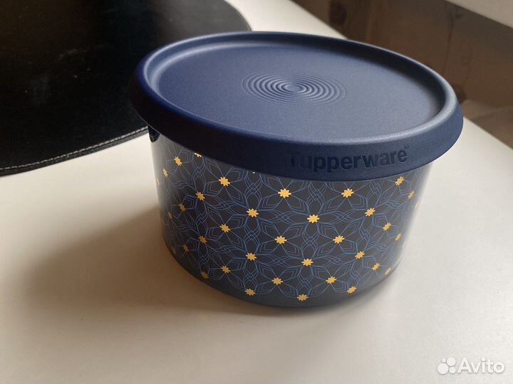Контейнер одно касание tupperware