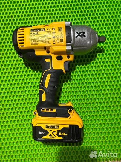 Аккумуляторный гайковерт dewalt DCF899NT