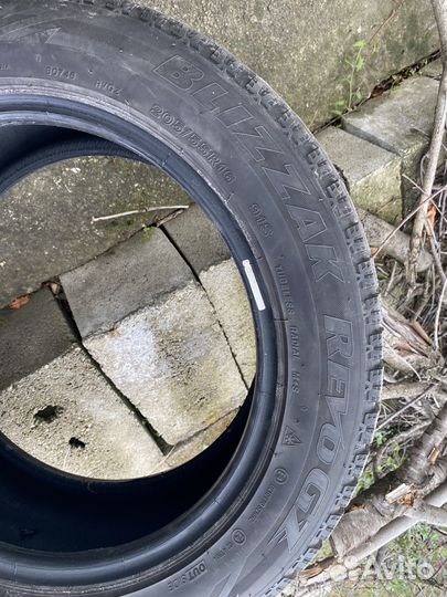 Bridgestone Blizzak Revo GZ 205/55 R16