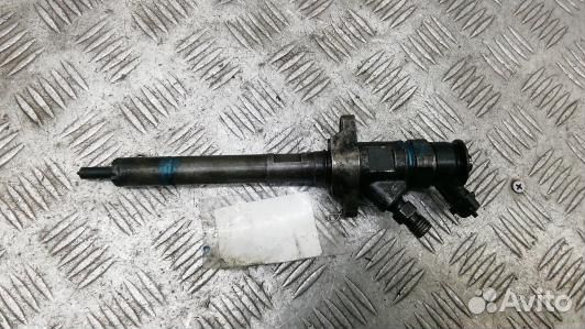 Форсунка дизельная peugeot 308 1 (7BN30AL03)