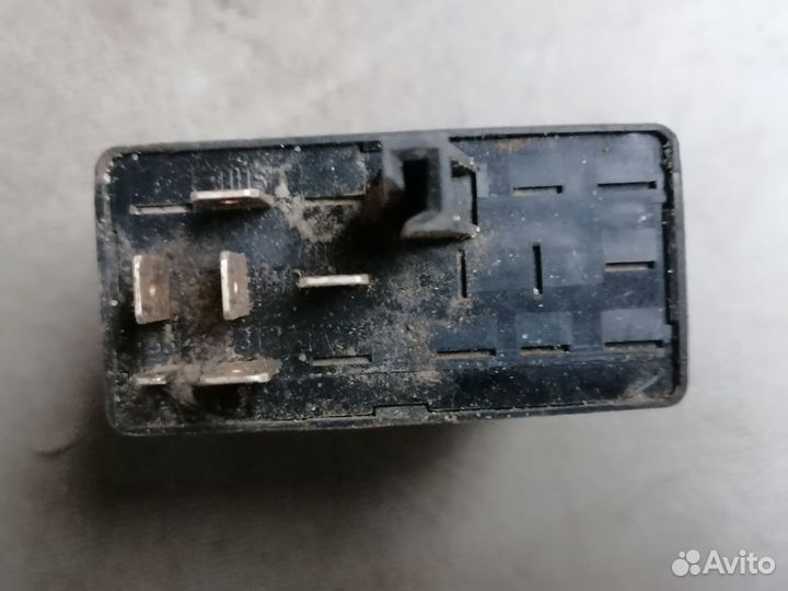 Реле BMW 1384825 для BMW 5-серия E34 1988-1995