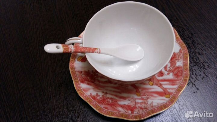 Чашка-чайная пара с ложечкой в подарочной упаковке