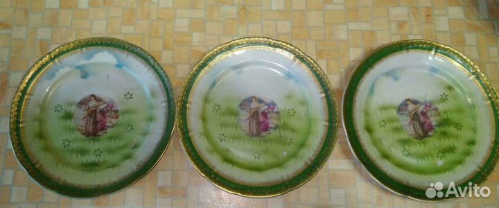 Три тарелки Жницы. Дмитровская фабрика 1920 годы