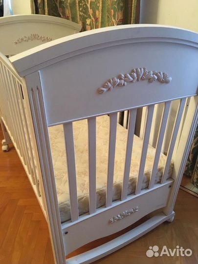 Детская кроватка + матрасик