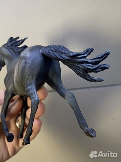 Кобыла мустанг