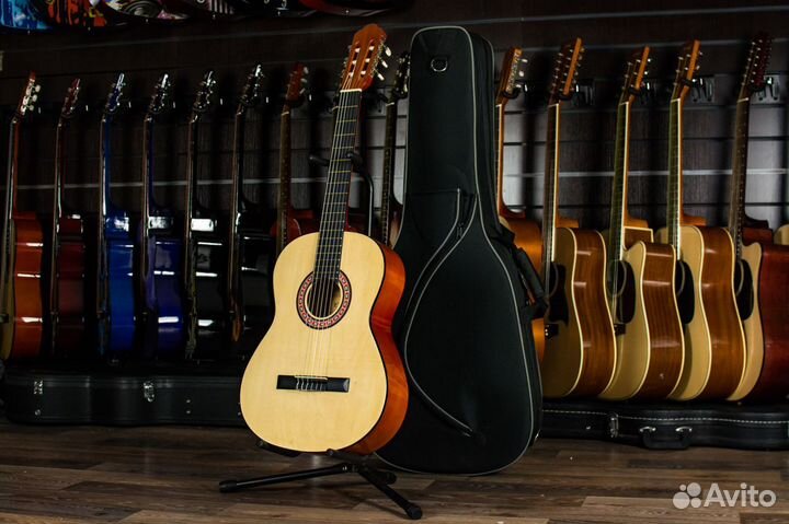 Классическая гитара Homage + Аксессуары