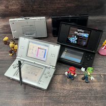 Nintendo DS Lite(Новая,Комплект,Прошивка R4,Игры)