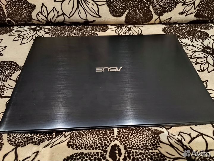 Ноутбук asus