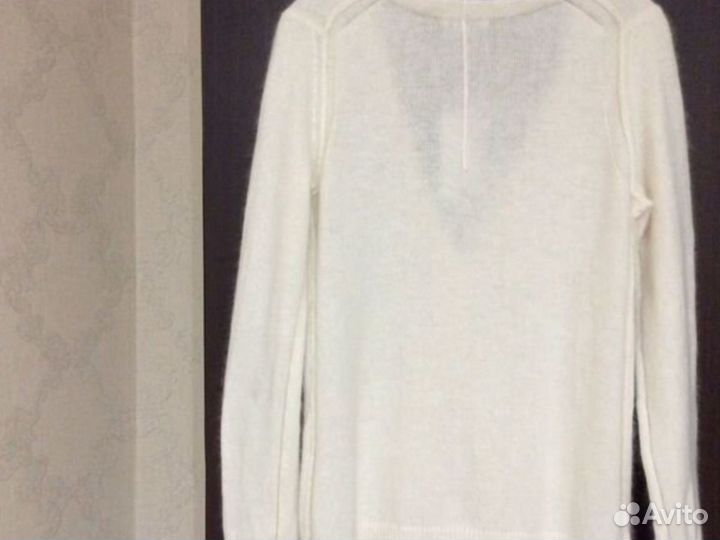 Красивый женский кардиган