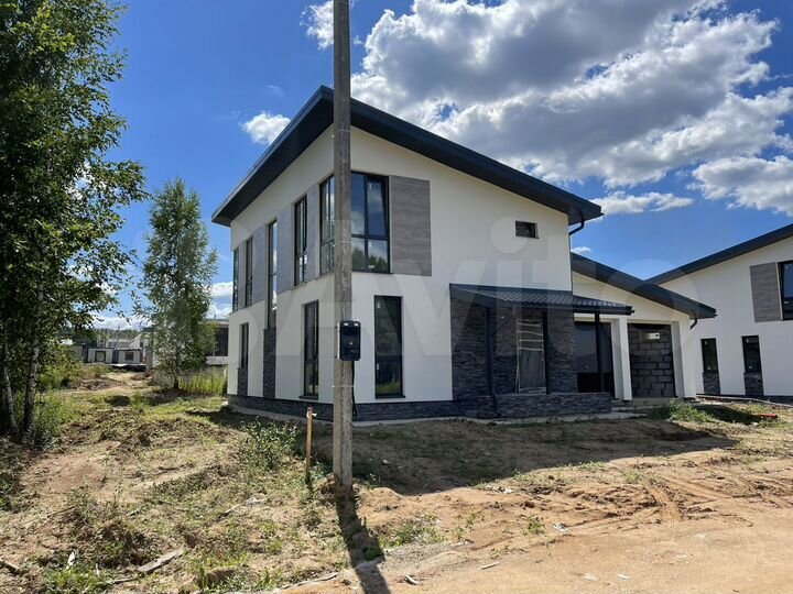 Дом 200 м² на участке 6 сот.