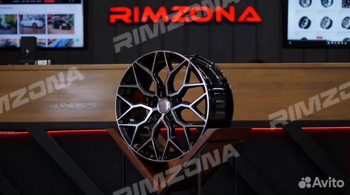 Литой диск sakura wheels R17 5x112