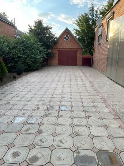 Дом 189 м² на участке 15 сот.