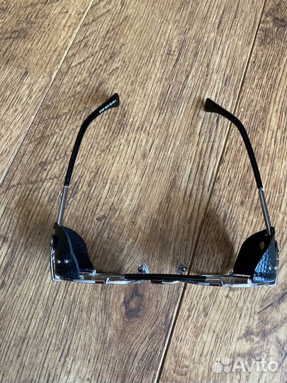 Очки солнцезащитные унисекс