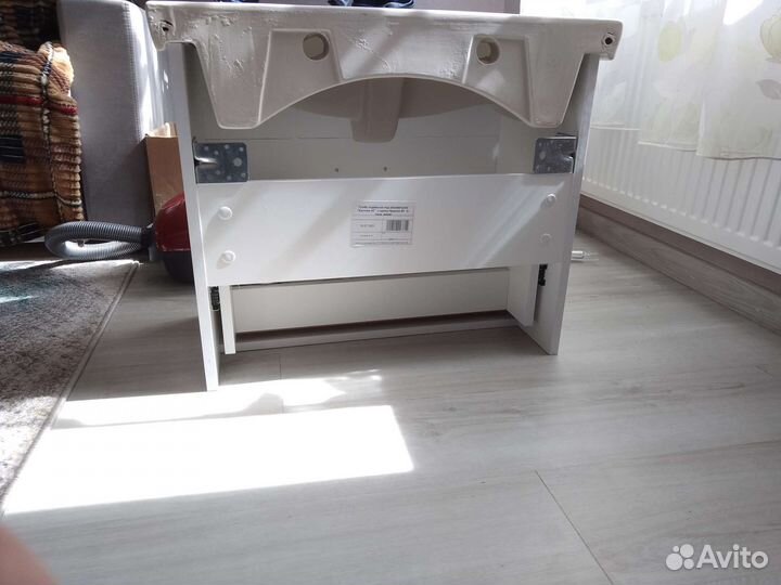 Тумба для ванной подвесная