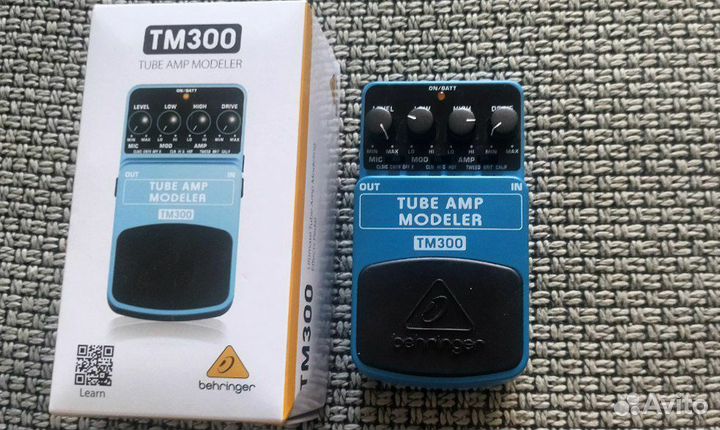 Гитарная педаль Behringer TM300 Tube Amp Modeler