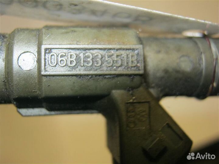 Форсунка инжекторная электрическая Audi A4 B5