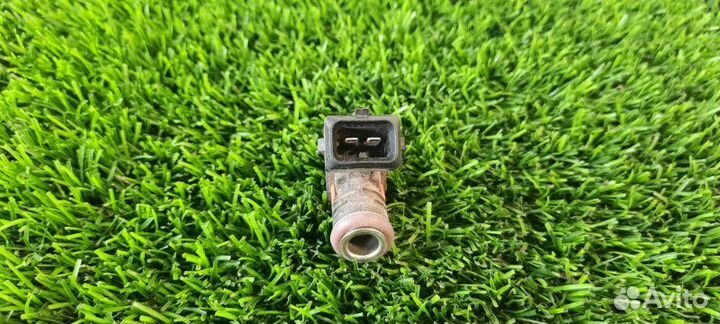 Форсунка топливная Renault Duster HSA/HSM F4R