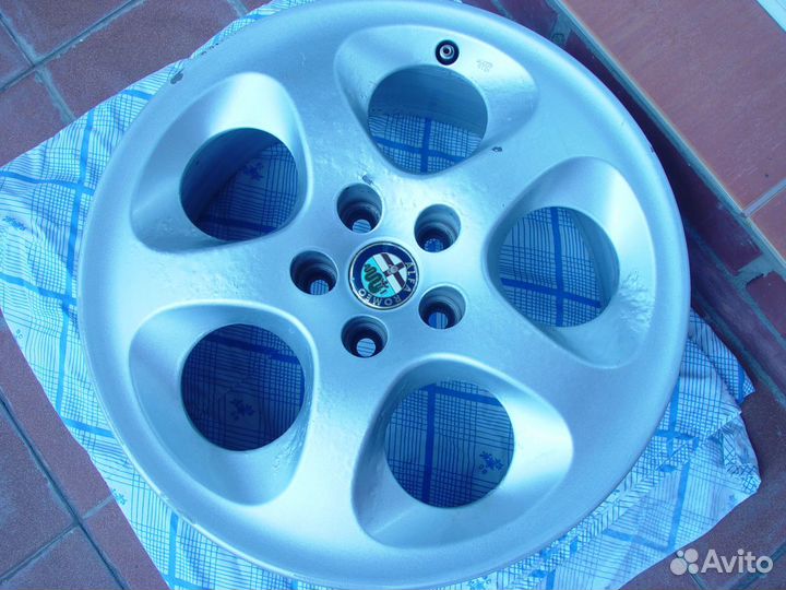 Диск R 16 на alfa romeo 156 alfa romeo 147 1штука