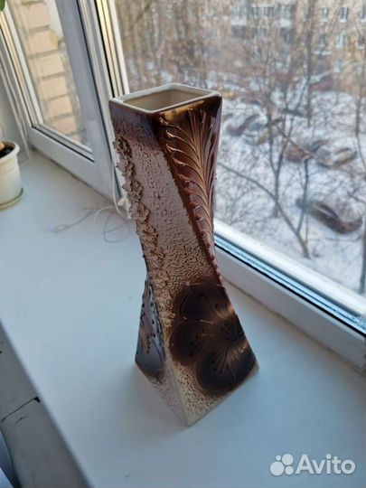 Керамическая ваза