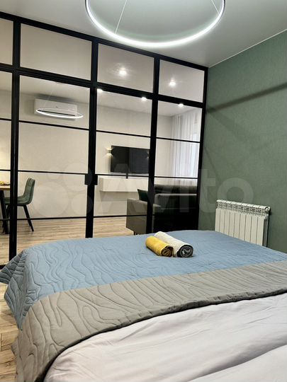 2-к. квартира, 55 м², 22/33 эт.