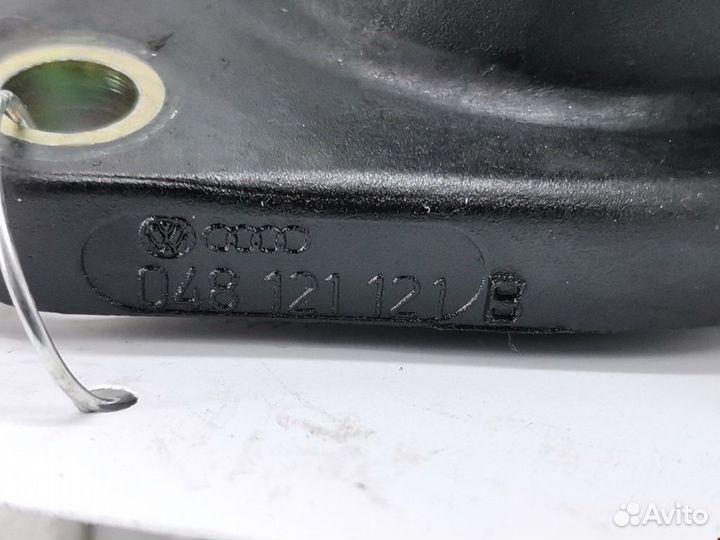 Корпус термостата Audi 80 8C/B4 1992 048121121B