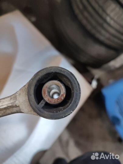 Рычаг передний левый верхний Infiniti G35 V35