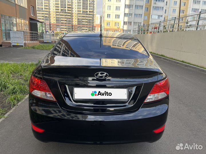 Hyundai Solaris 1.4 AT, 2011, 142 439 км