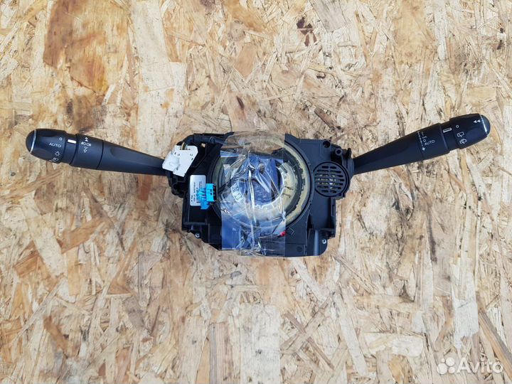 Блок переключателей подрулевых Citroen C4 B7