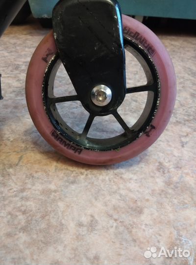 Трюковой самокат