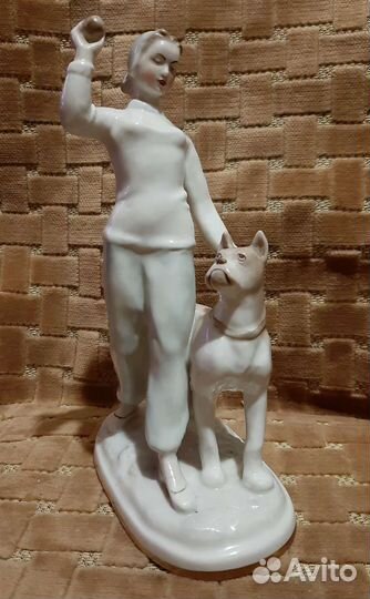 Фарфоровая статуэтка лфз СССР