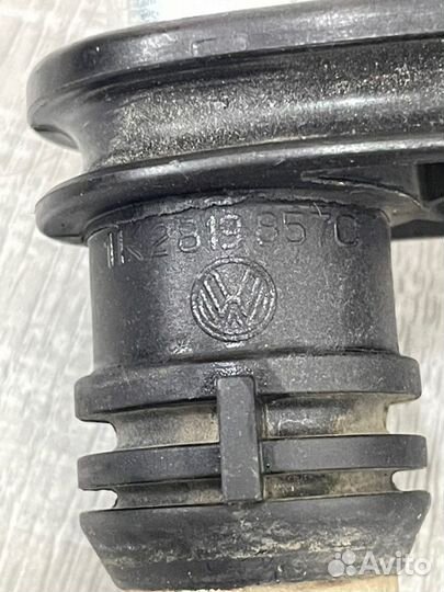 Трубка охлаждающей жидкости металлическая