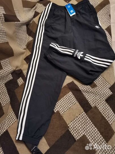 Спортивный костюм женский новый оригинал