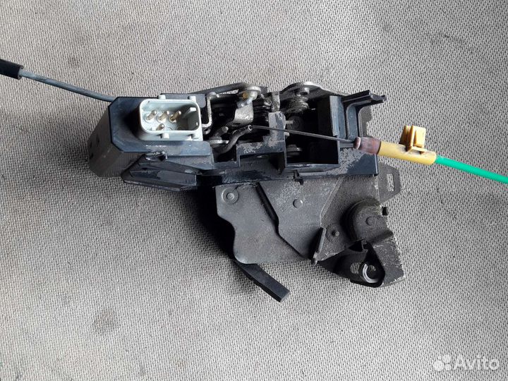 Замок задний правый BMW E39